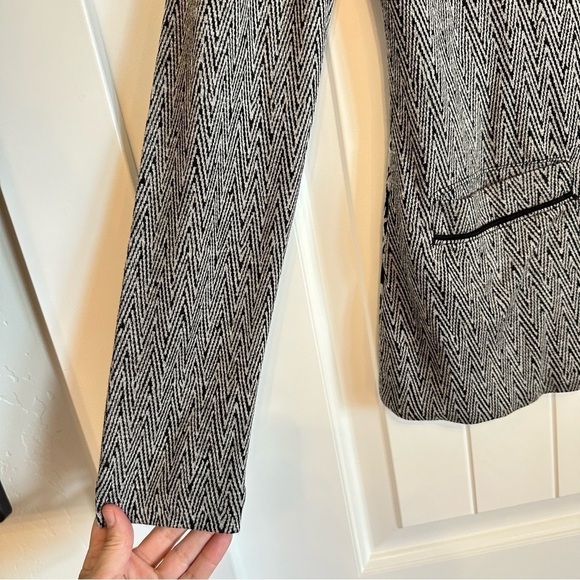 Tart soft knit grey patterned blazer jacket - Picture 7 of 13